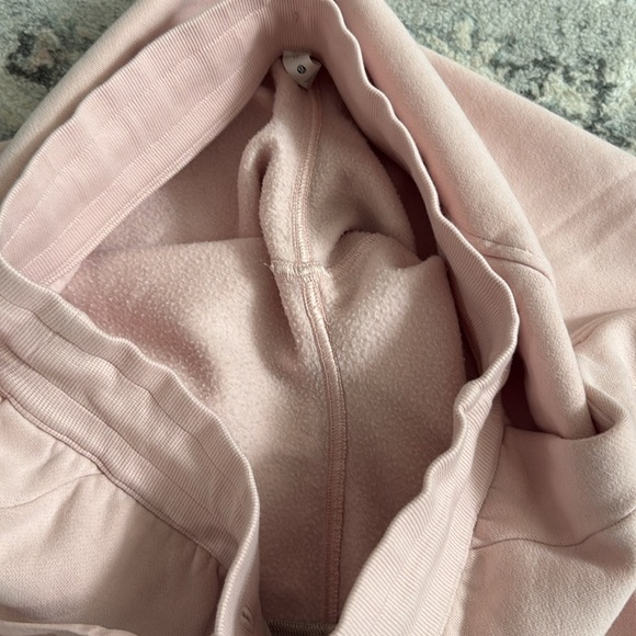 Lululemon Scuba High-Rise Jogger *Fleece 28” in pink mist - Picture 5 of 10